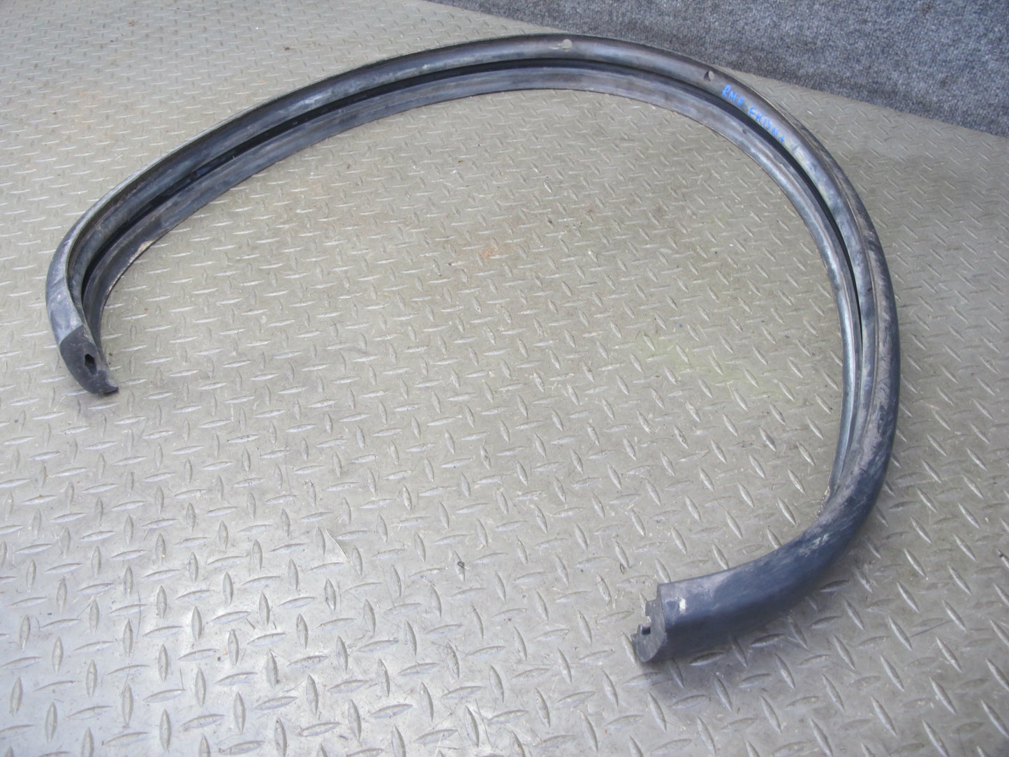 77-85 Mercedes W123 Front Bumper Impact Strip Rubber Trim Cover Pad OEM