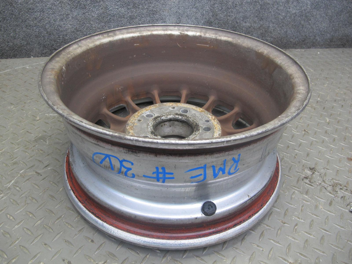 75-85 Mercedes W123 300D Set of 4 Factory 14" R14 Alloy Wheel Rim 14x6J ET30 OEM