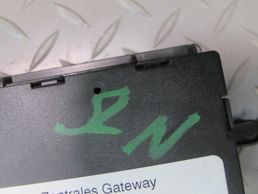 03-06 Mercedes R230 Sl-class Gateway Control Module 2204451900 OEM