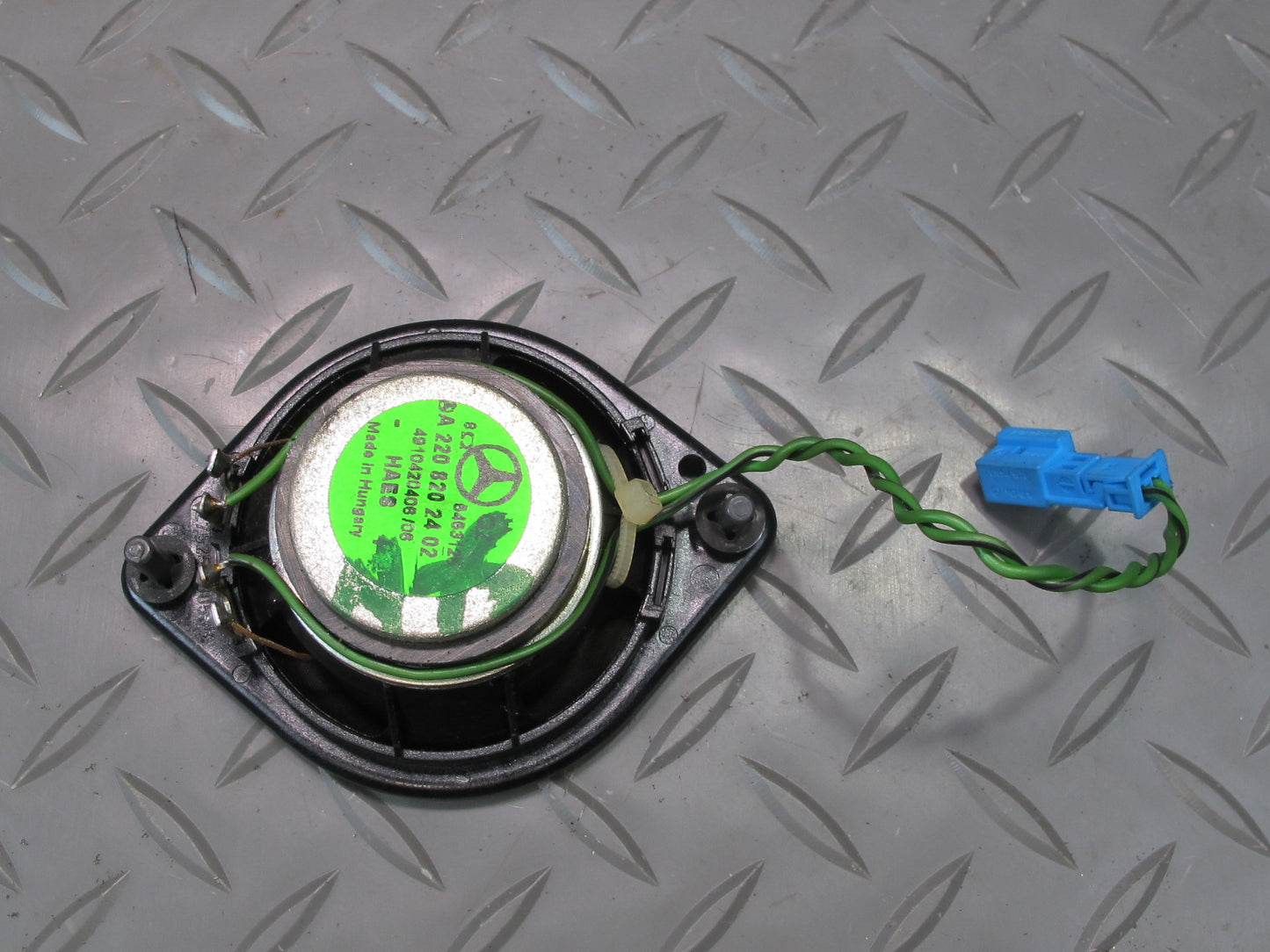 03-08 Mercedes R230 Sl-class Set of 2 Left & Right Speaker 2208202402 OEM