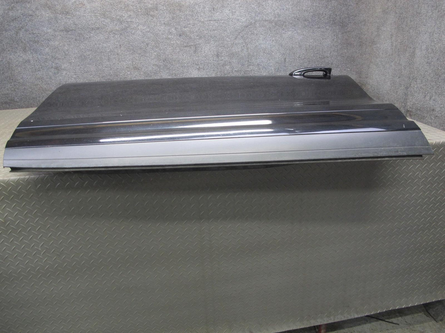 2011-2018 Porsche Cayenne 958 Front Left Side Door Shell Panel W/ Glass Black