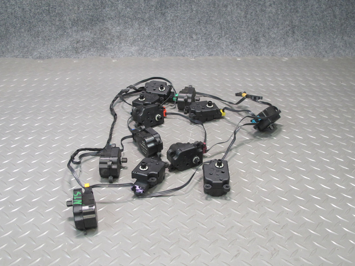 03-12 Mercedes R230 Sl-class A/C Heater Flap Door Actuator Motor Wiring Set OEM