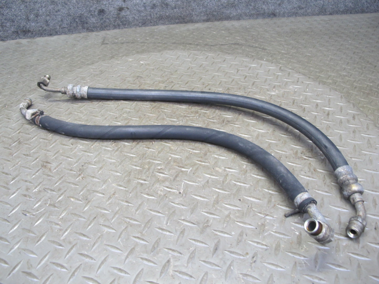 81-85 Mercedes W123 300D Set of 2 Power Steering Hose Pipe Line OEM