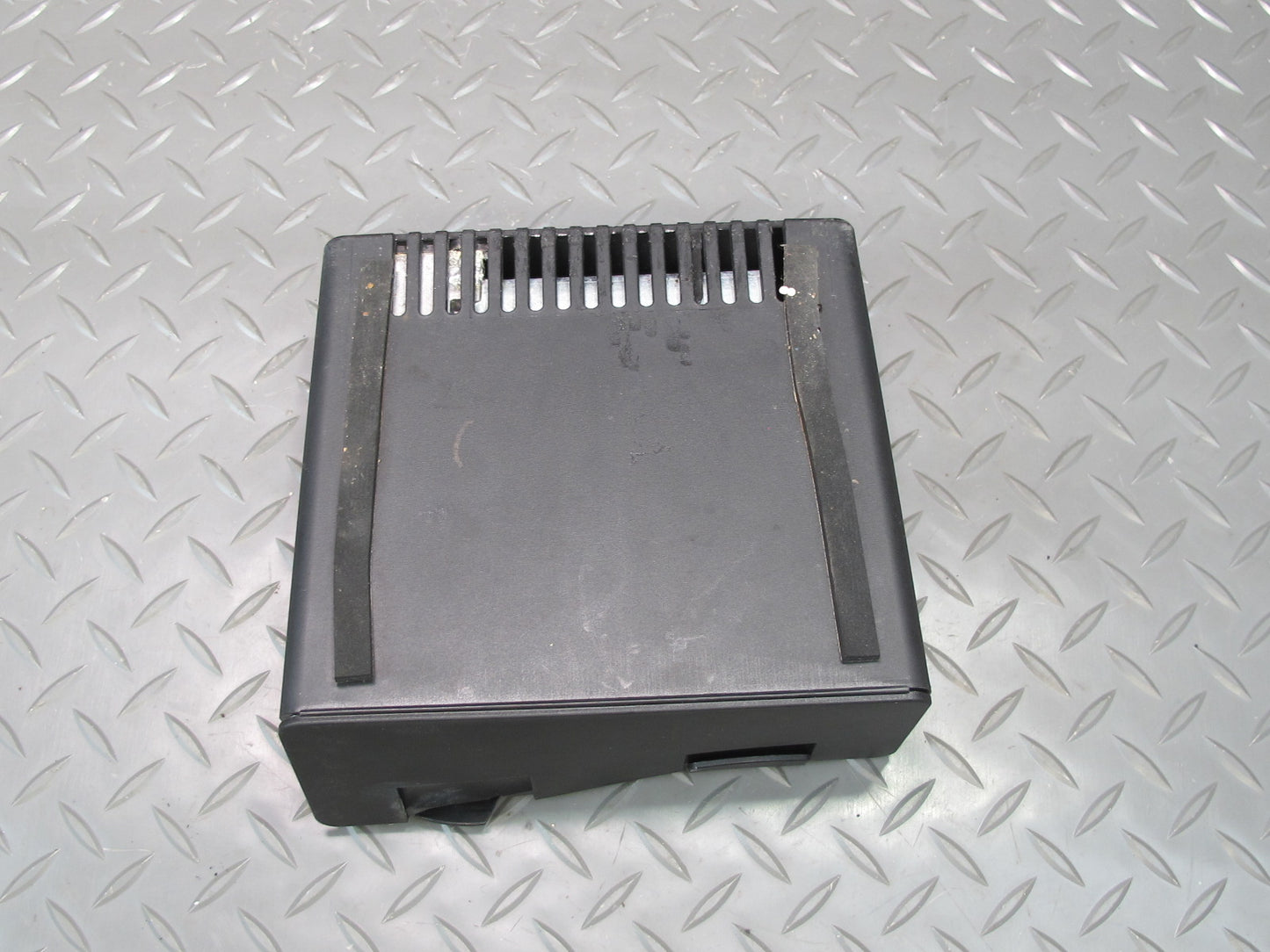 03-12 Mercedes R230 Sl-class Spare Tire Air Compressor 0005830502 OEM