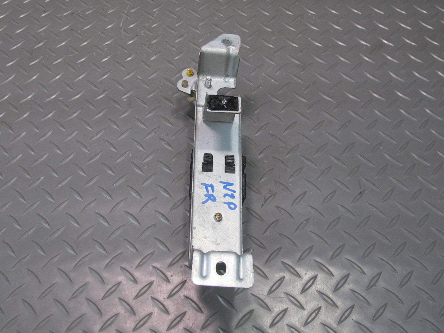 90-96 Nissan Z32 300ZX Coupe Right Door Interior Handle w Mount Bracket OEM