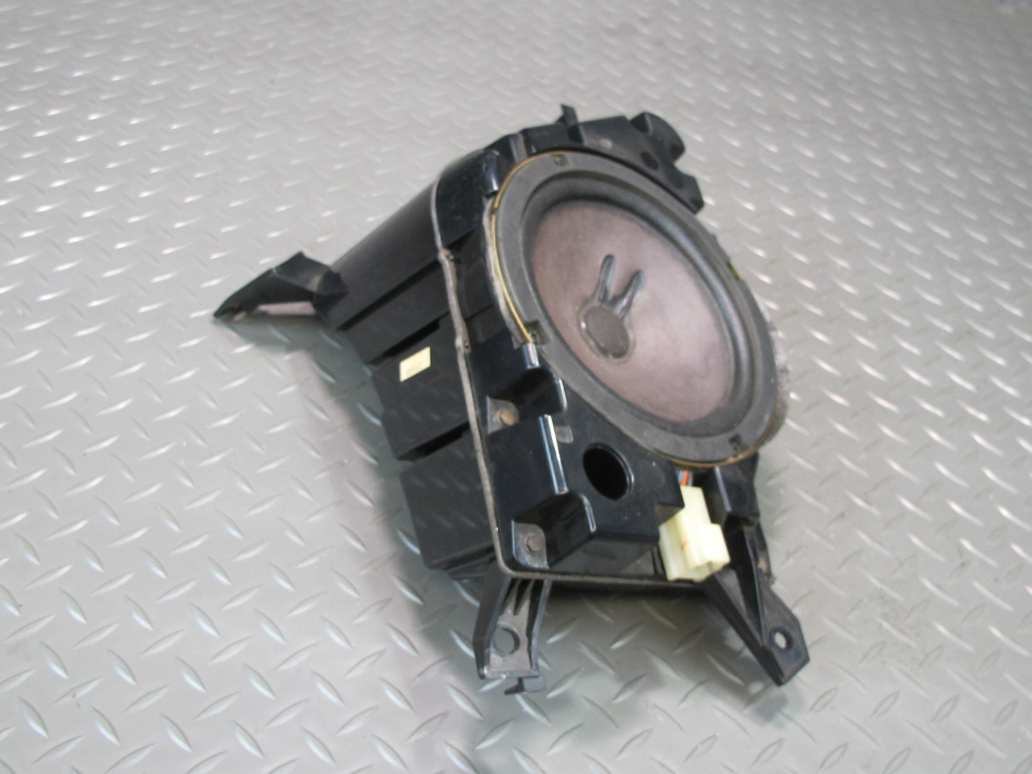 90-91 Nissan Z32 300ZX 2+2 Set of 2 Rear Left & Right Bose Speaker w Housing OEM