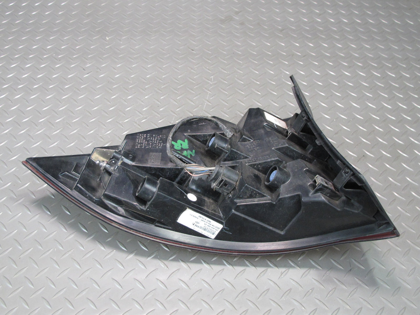 2011-2014 Porsche Cayenne 958 Rear Right Passenger Side Outer Tail Light Lamp