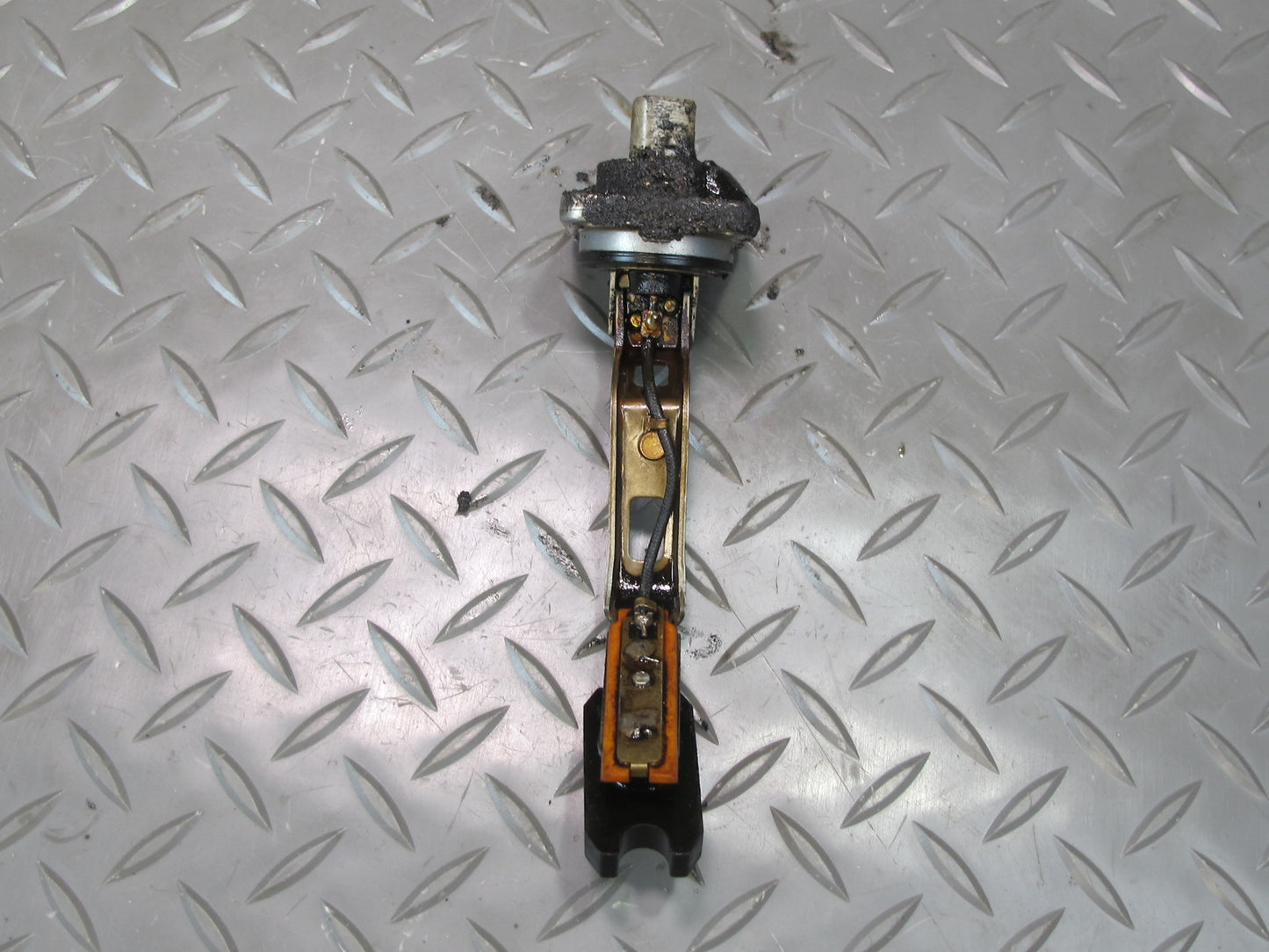 98-00 Lexus UZZ30L SC400 1UZFE Engine Oil Level Sensor OEM