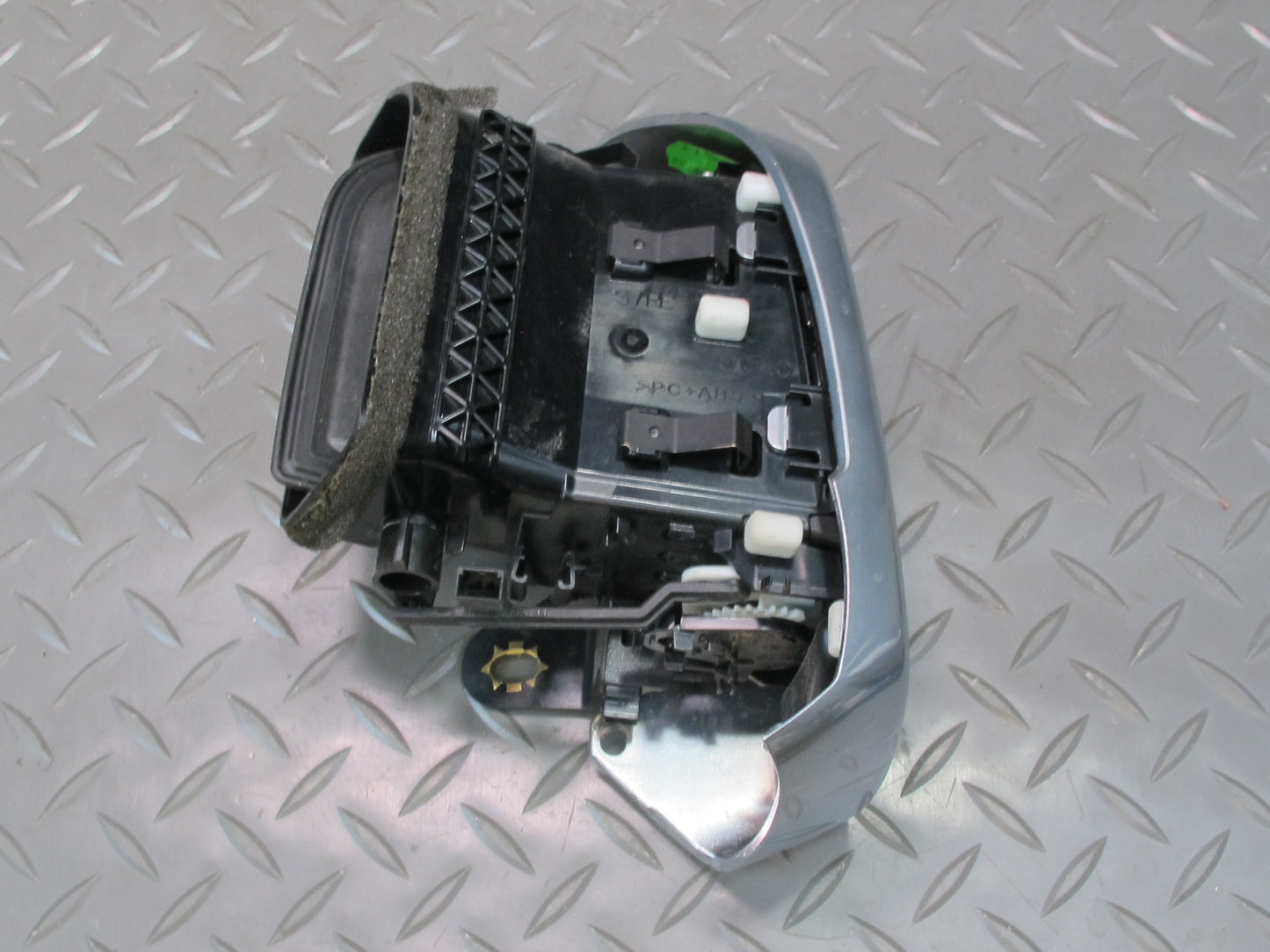 2011-2018 Porsche Cayenne 958 Front Right Side Dash A/C Air Vent Heater Grille