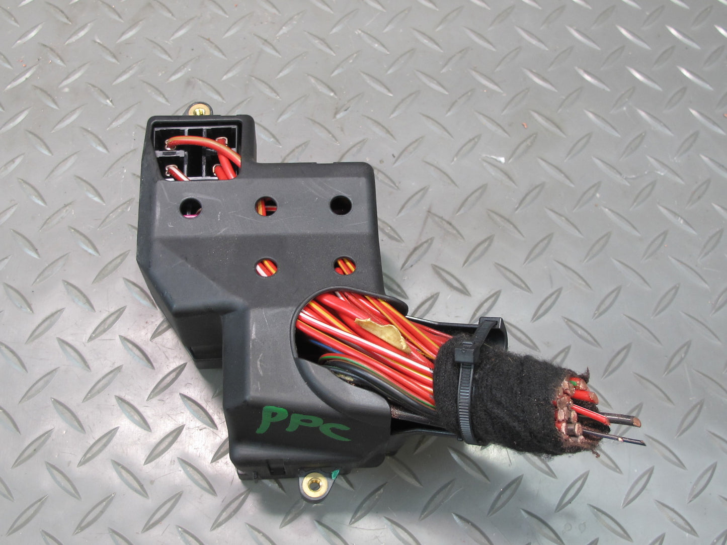 2011-2018 Porsche Cayenne 958 Left Side Dash Fuse Relay Junction Box Module