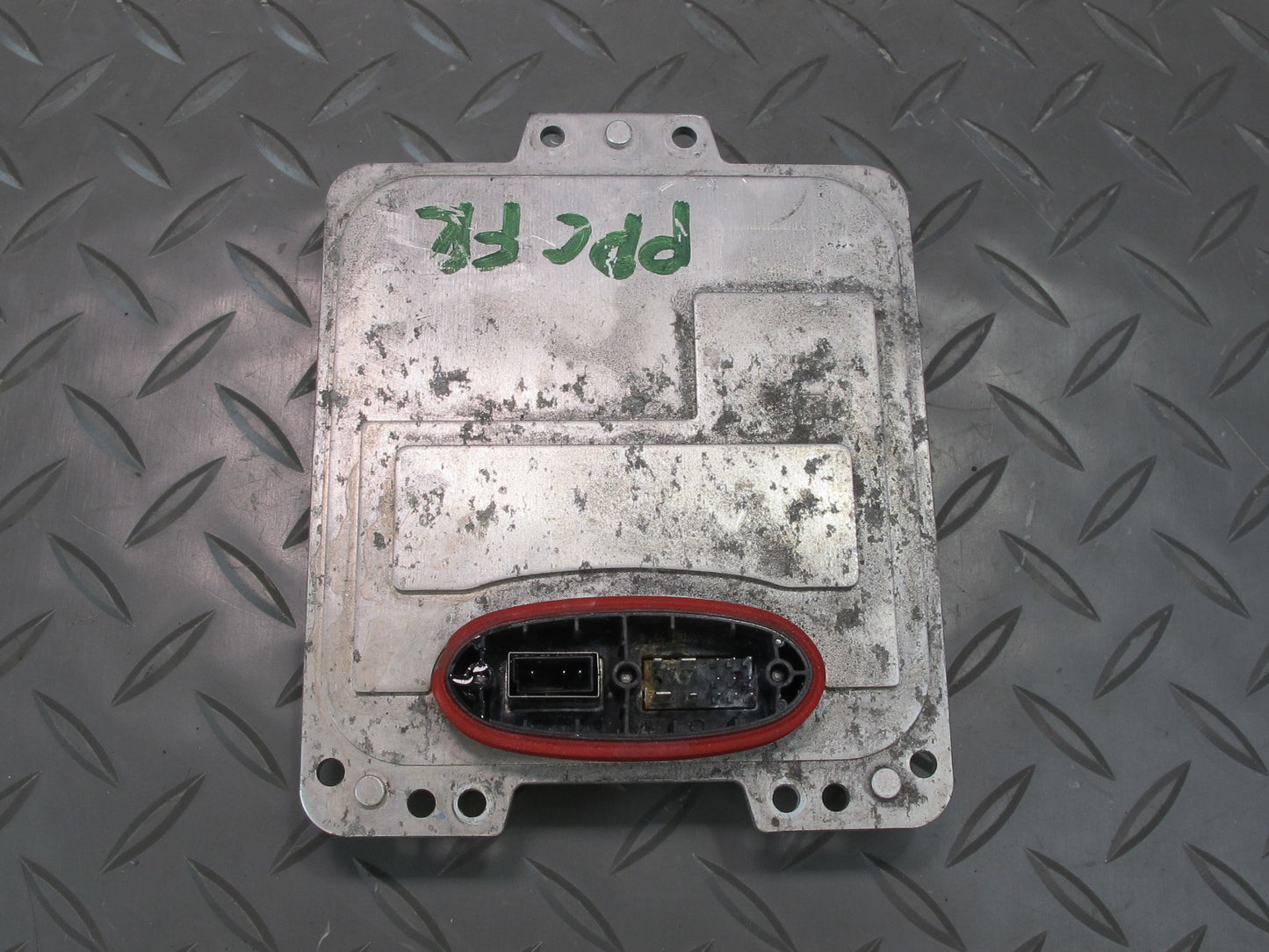 2011-2014 Porsche Cayenne 958 Front Right AFS Xenon Headlight Module Ballast