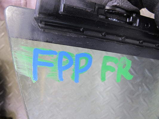 17-23 Porsche Panamera 971 Front Right Door Glass Window 971845020