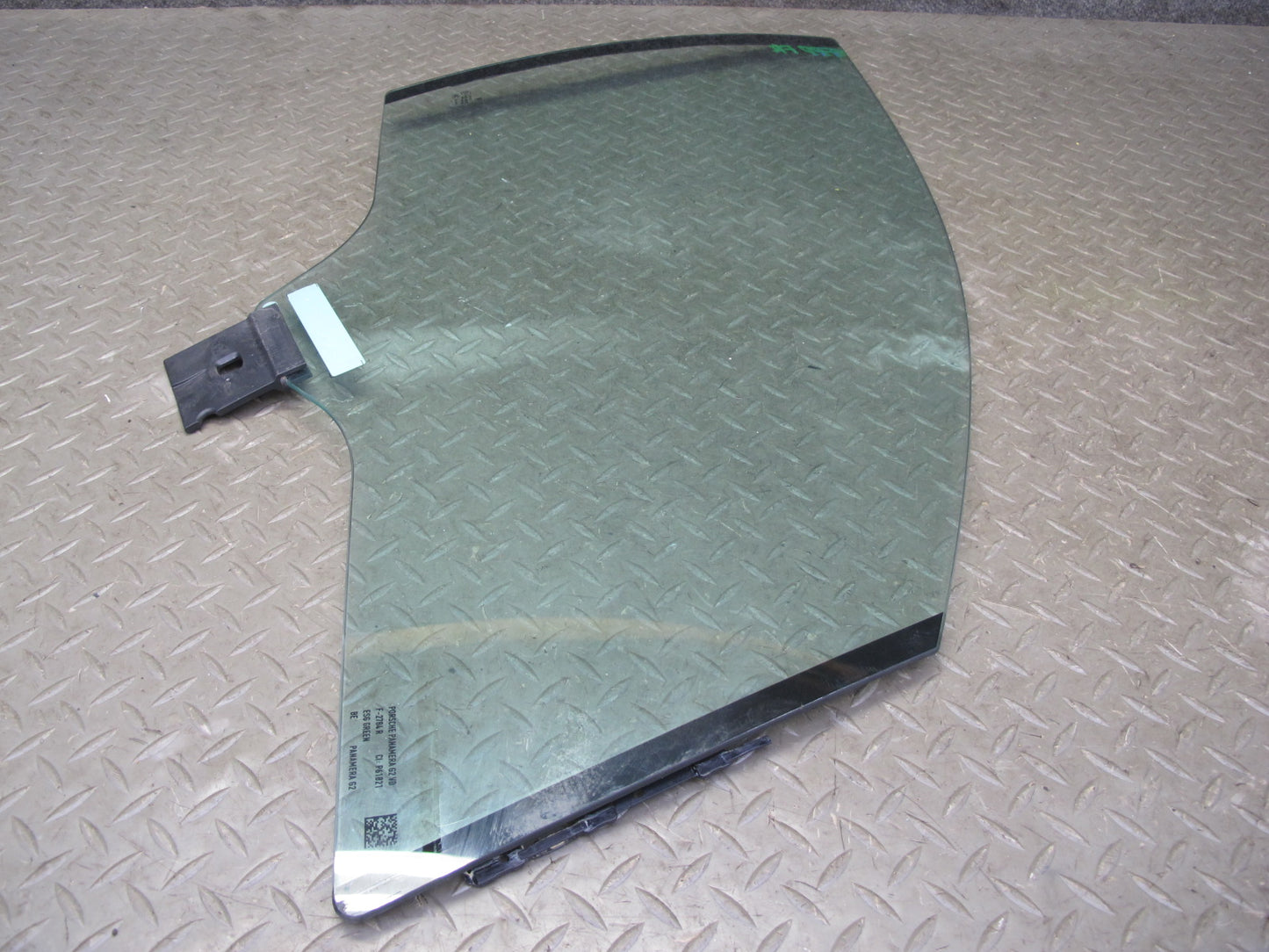 17-23 Porsche Panamera 971 Front Right Door Glass Window 971845020
