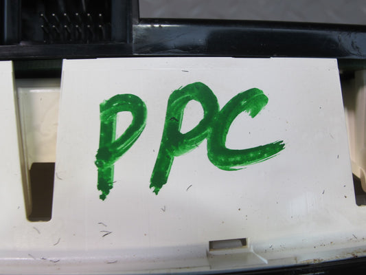 2011-2014 Porsche Cayenne 958 Center Console Upper Overhead Dome Light Lamp