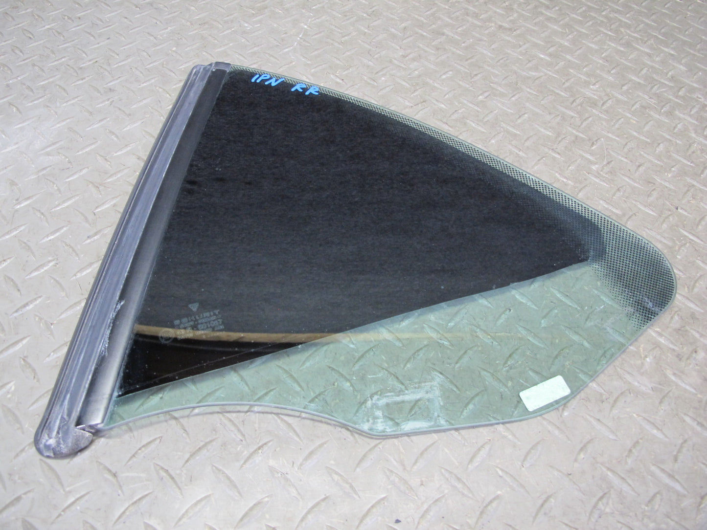 1999-2005 Porsche 911 Carrera 996 Convertible Rear Right Quarter Glass Window