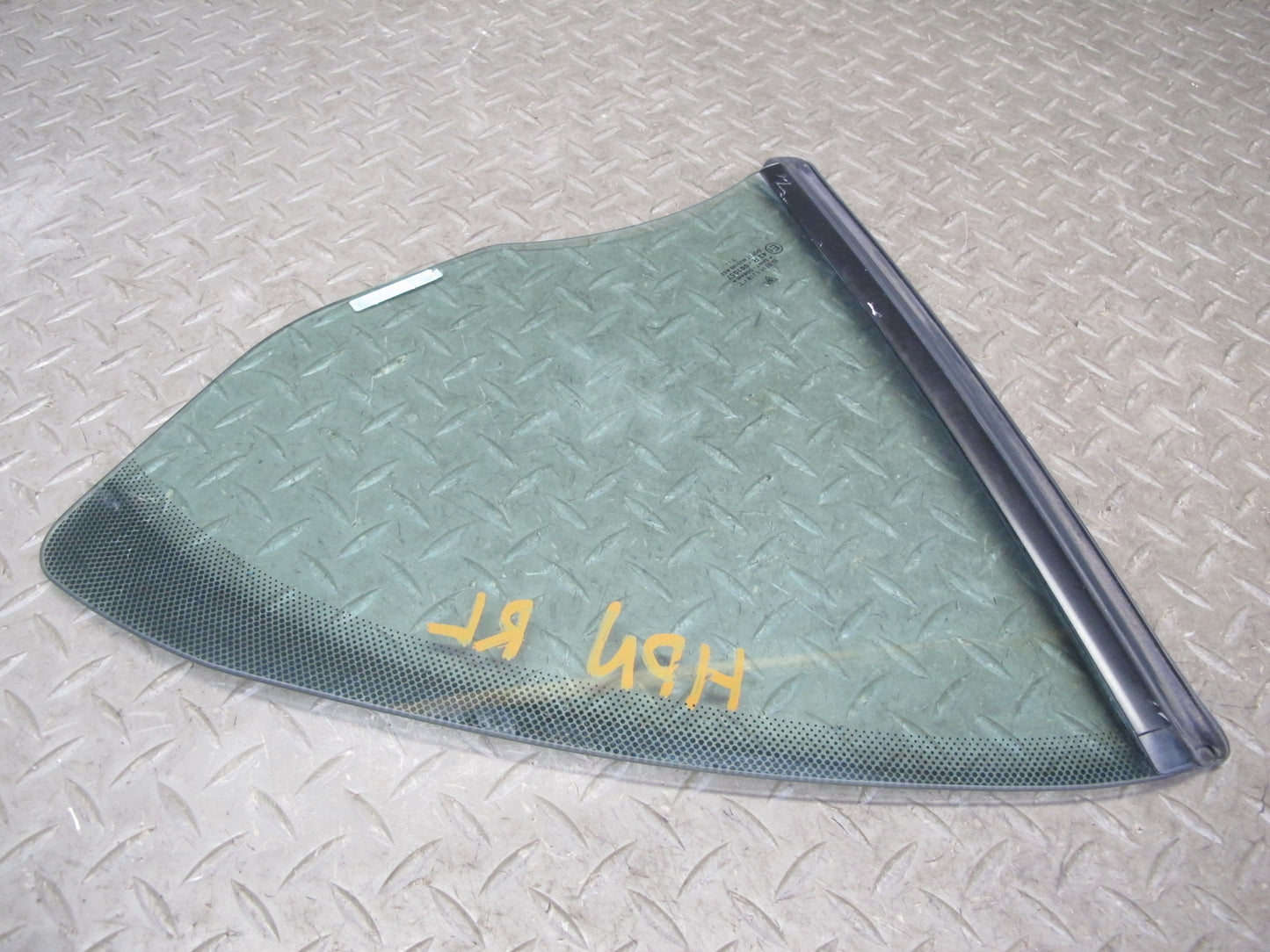 1999-2005 Porsche 911 Carrera 996 Convertible Rear Left Quarter Glass Window