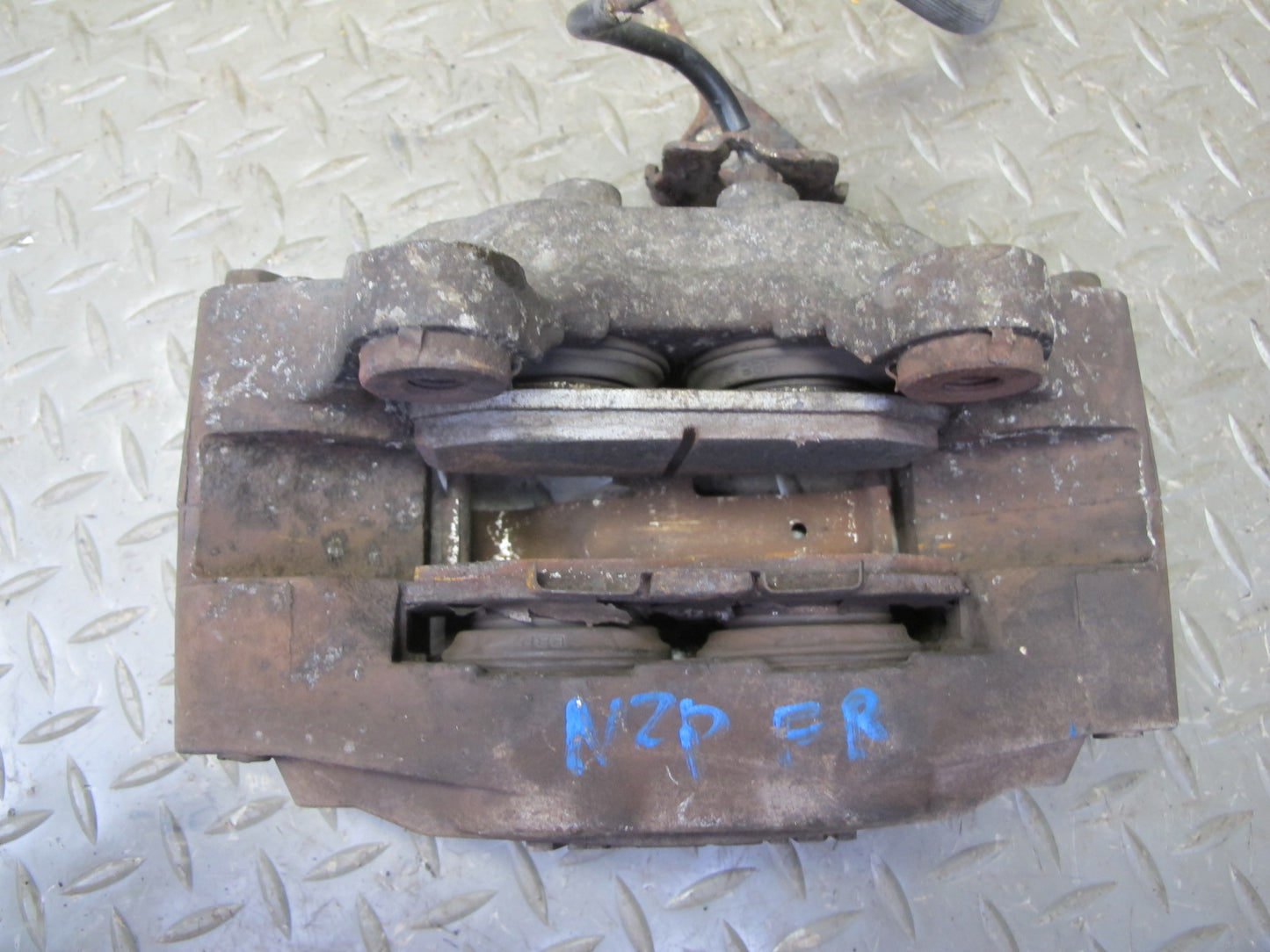 90-91 Nissan Z32 300ZX NON Turbo Set of 2 Front Left & Right Brake Caliper OEM