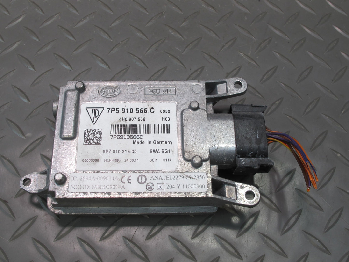 2011-2014 Porsche Cayenne 958 Rear Left Side Blind Spot Sensor Control Module