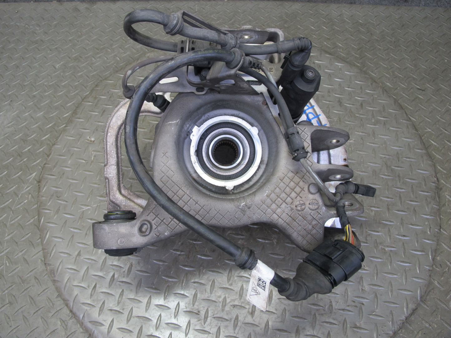 17-23 Porsche Panamera 971 AWD Rear Right Spindle Knuckle Wheel Hub Bearing