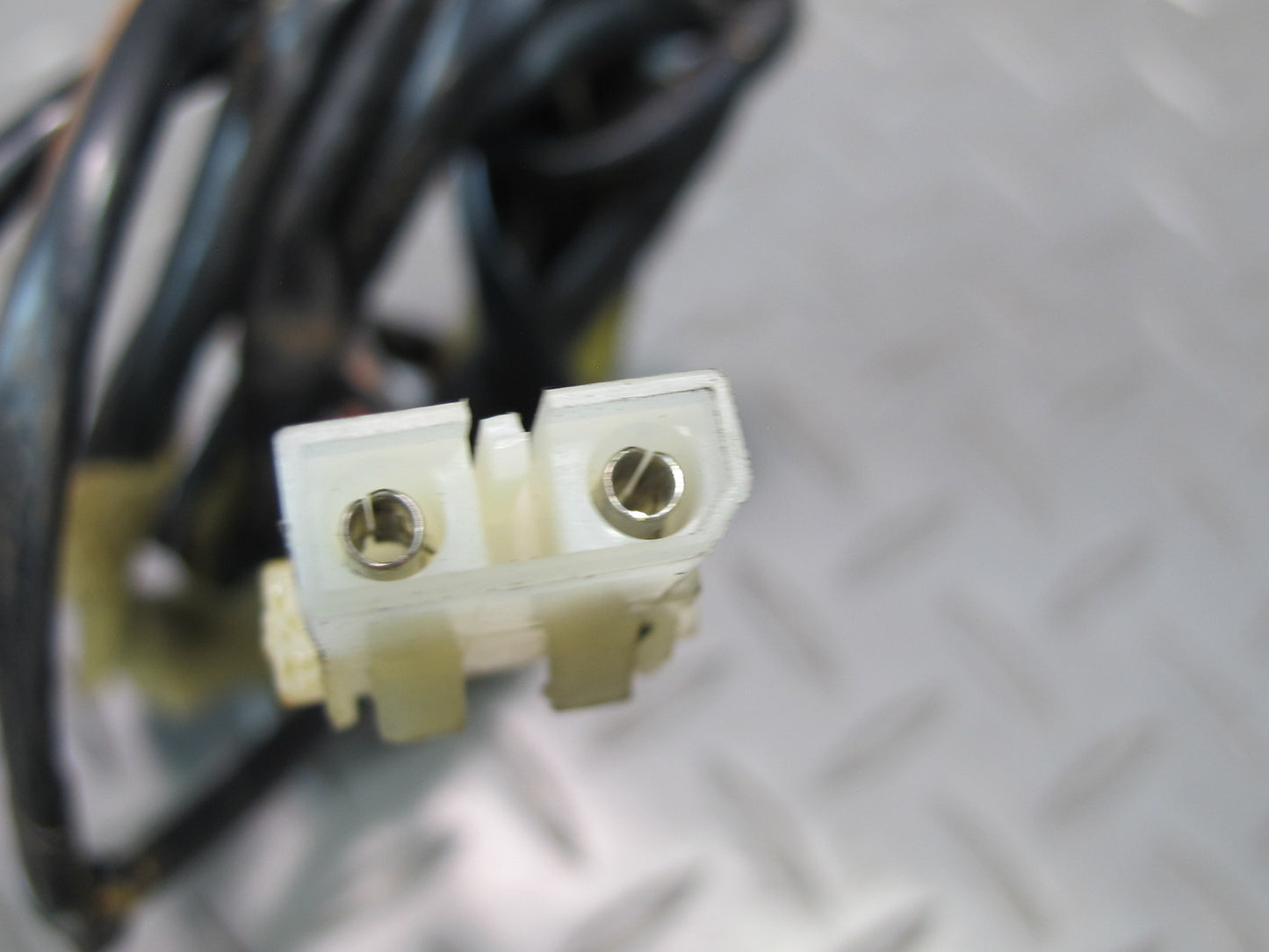 77-78 DATSUN NISSAN 280ZX FRONT RIGHT & LEFT SIDE SEATBELT RETRACTOR SET OEM