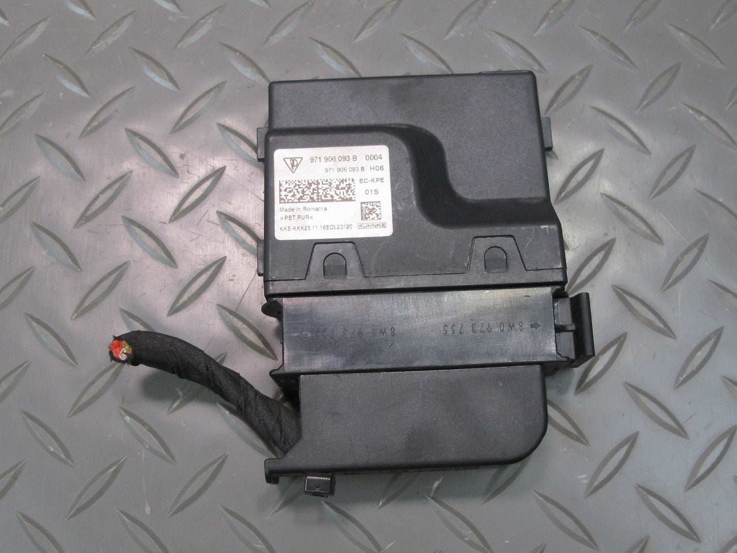 17-23 Porsche Panamera 971 Fuel Pump Control Module 971906093B