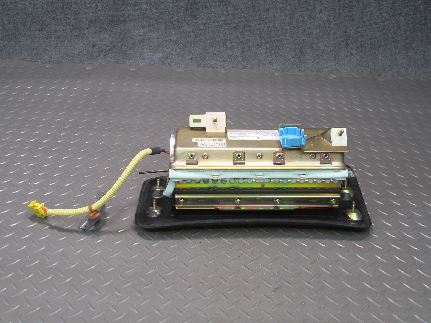 96-97 HONDA DEL SOL EH6 FRONT RIGHT PASSENGER SIDE DASH SRS AIRBAG OEM