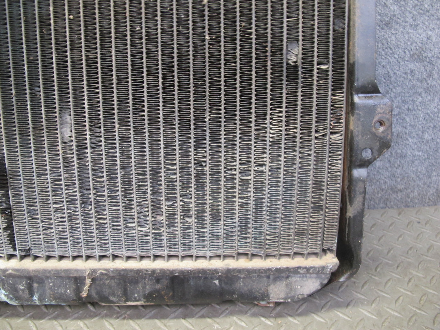 77-78 Datsun S30 280Z 2.8L Engine Cooling Radiator OEM