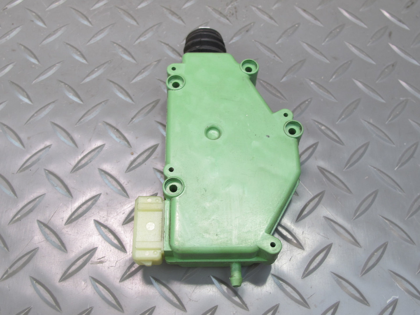 97-03 VW Eurovan T4 Sliding Door Lock Actuator Motor 701959783 OEM