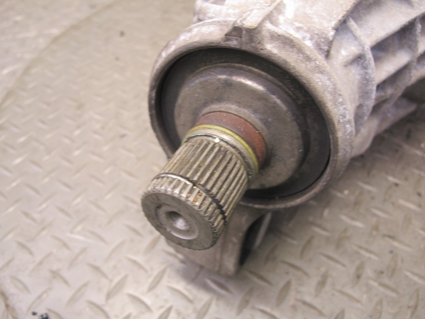 2011-2014 Porsche Cayenne S 958 4.8L Front Axle Differential Carrier 3.09