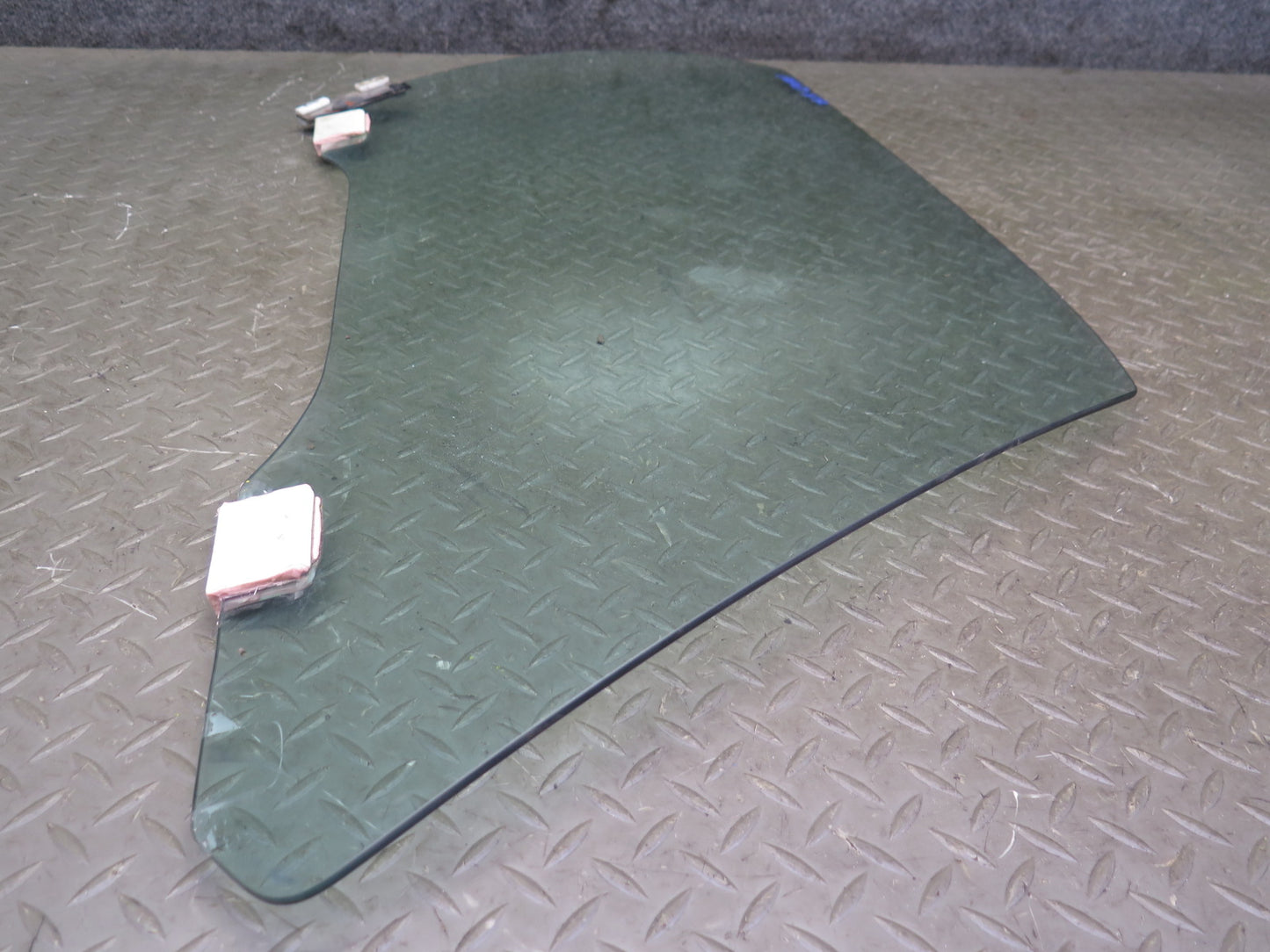 94-97 Honda DEL SOL S EH6 Front Right Passenger Door Glass Window OEM