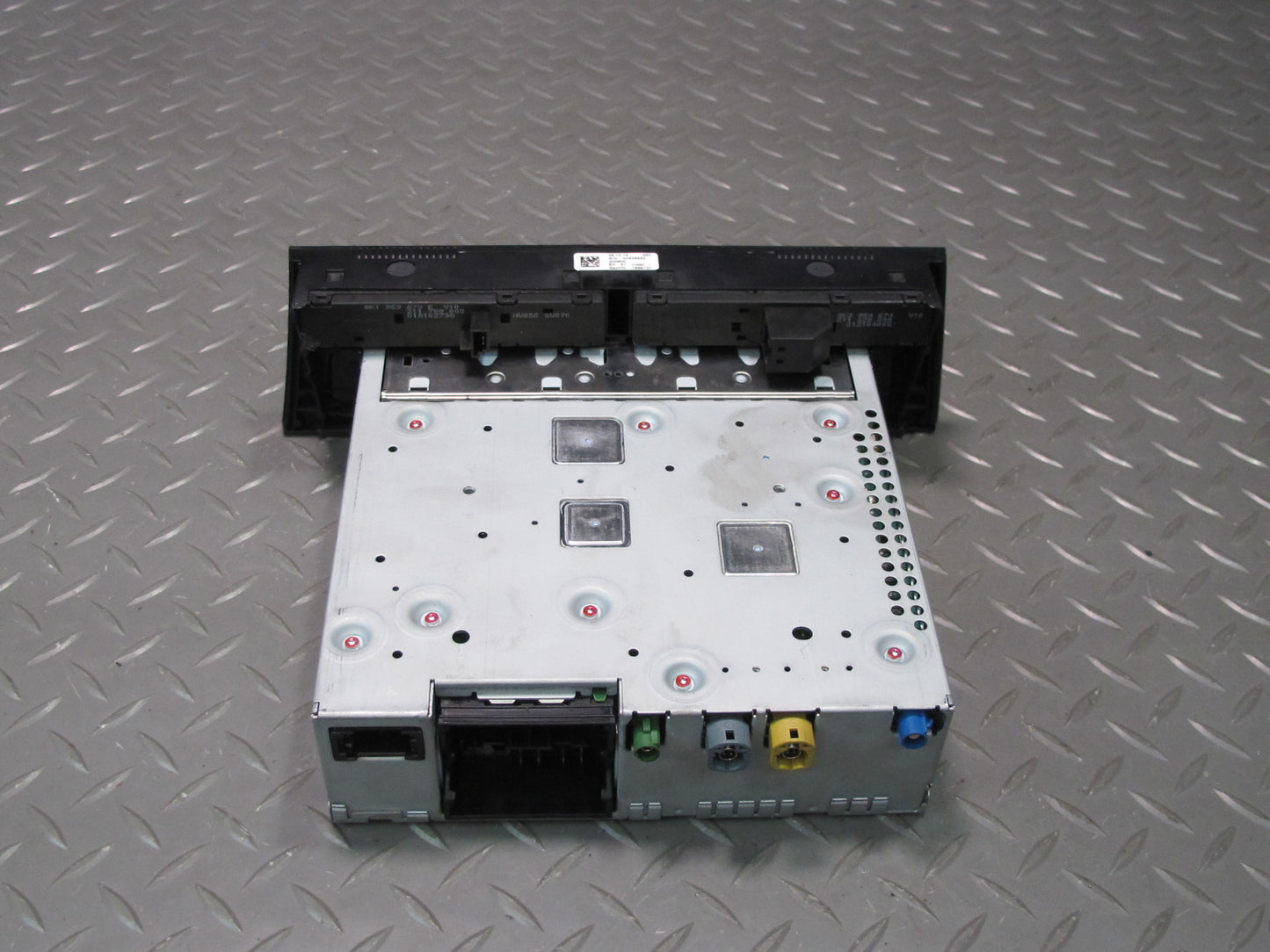 2010 Audi A5 S5 Dash DVD MMI Multimedia Player Head Unit 8T1035664BX OEM