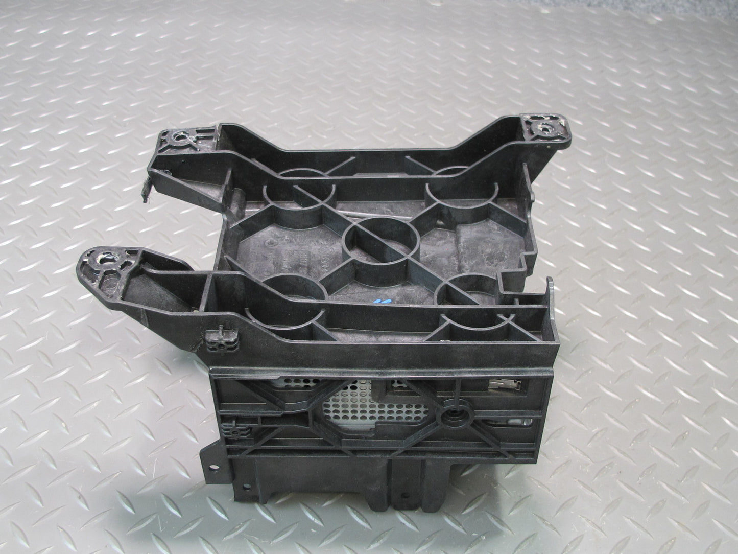 09-12 Audi A5 S5 Rear Trunk Satellite Radio Receiver Module w Mount Bracket OEM