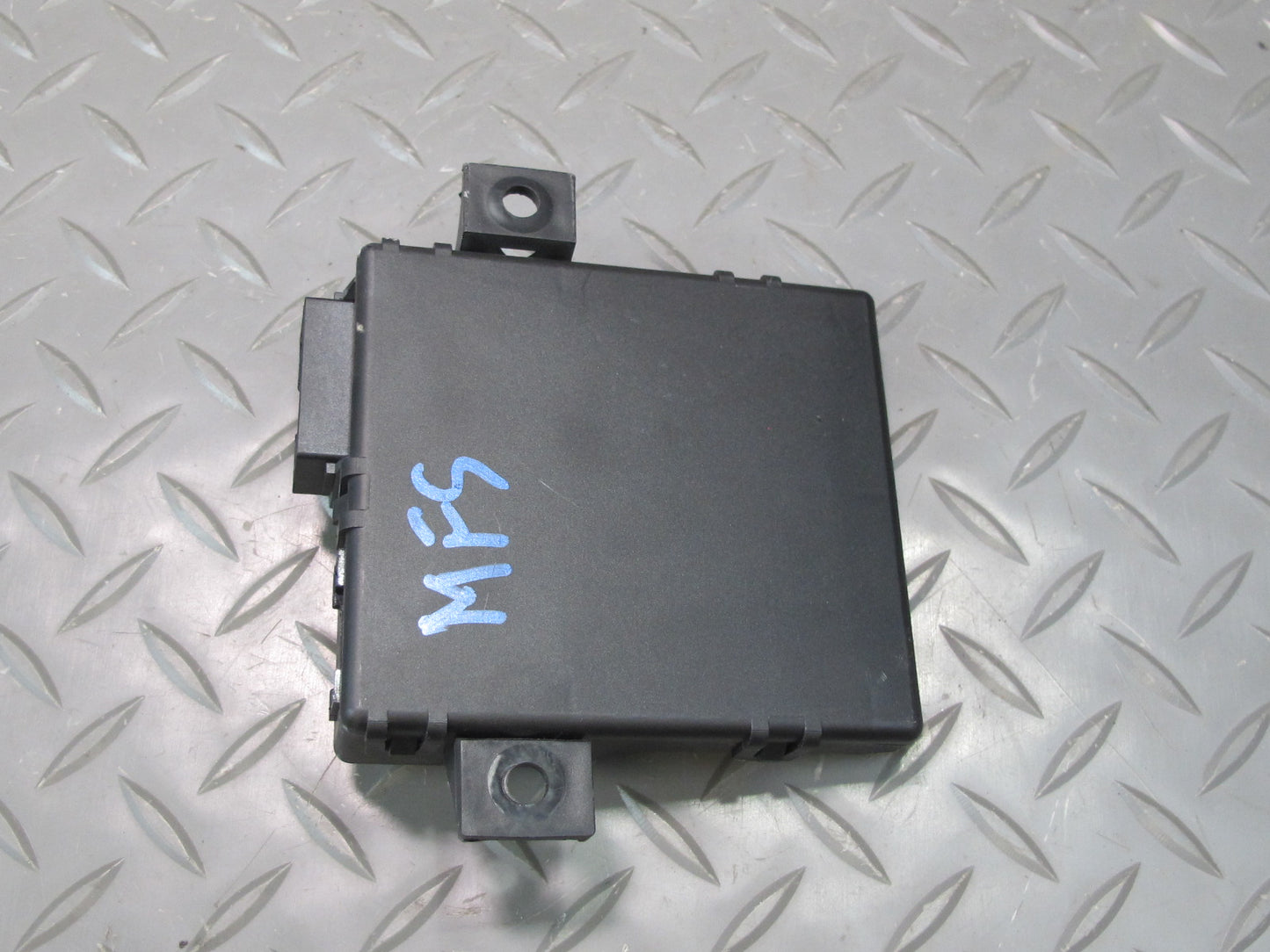 2010 Audi Q5 A5 S5 Interface Gateway Can-bus Control Module 8T0907468AA OEM