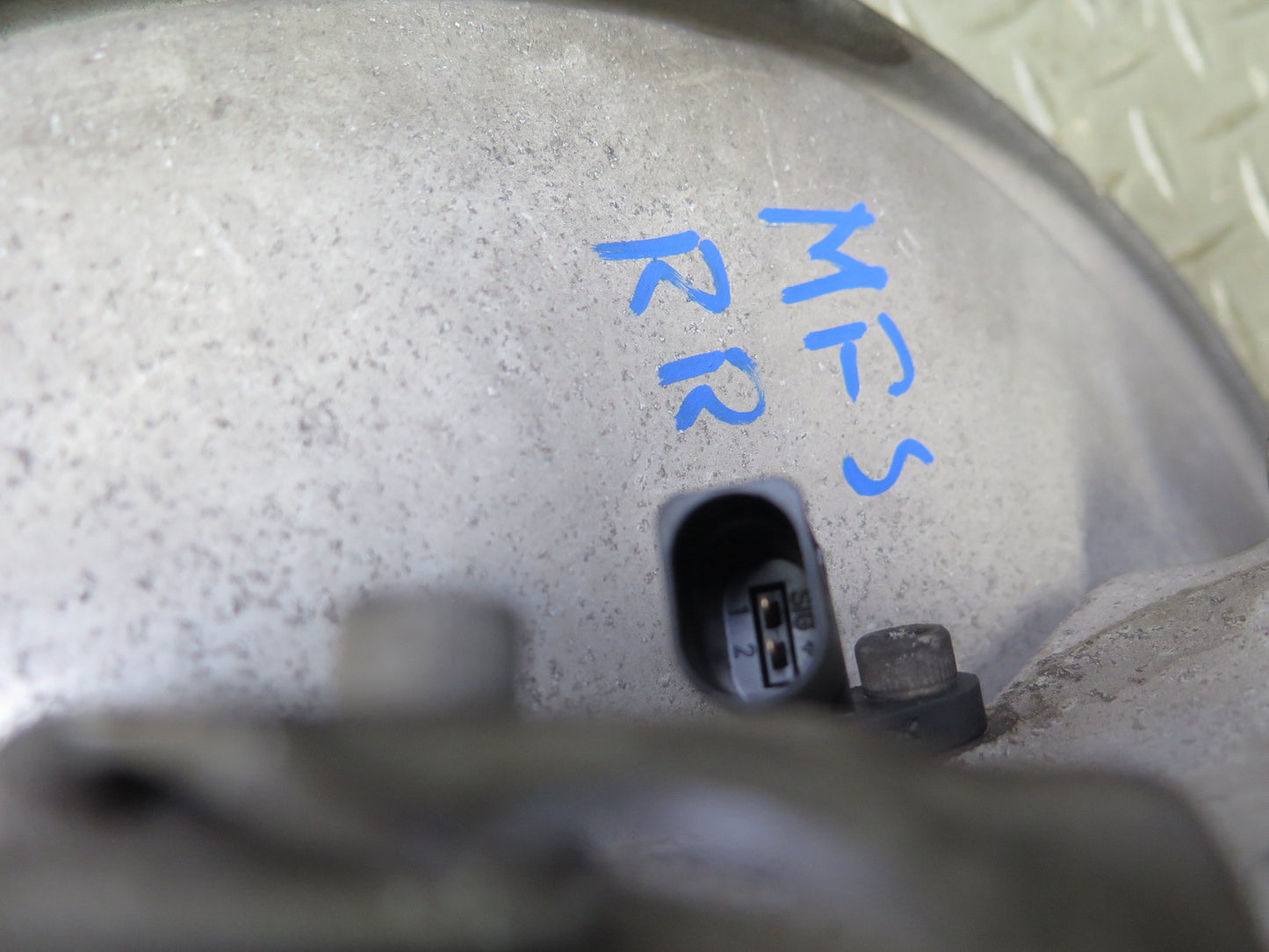 09-16 Audi A5 S5 AWD Rear Right Spindle Knuckle Wheel Hub Bearing 101K Miles OEM