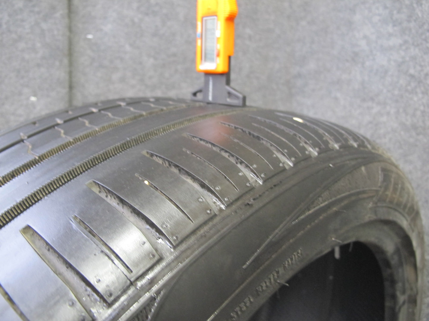 Set of 2 Zeetex SU1000 Summer Tire 295/35 R21 107V XL 4324 4424 8/32 Tread