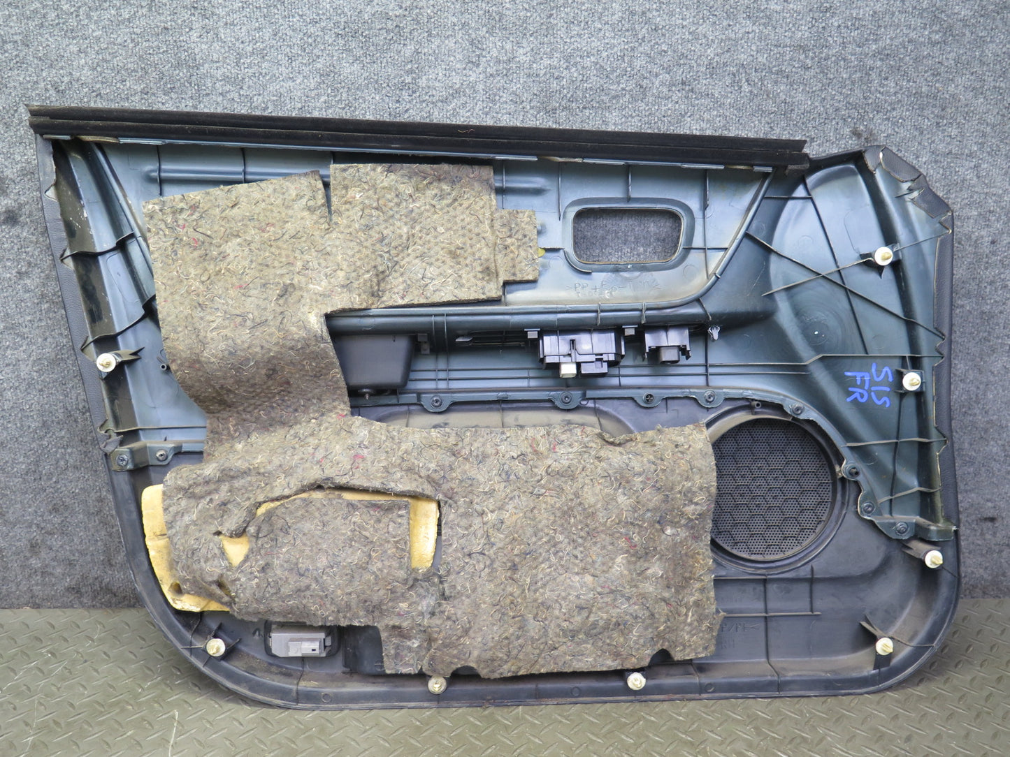 2001 Lexus JCE10L IS300 Sedan Set of 2 Front Door Interior Trim Cover Panel OEM