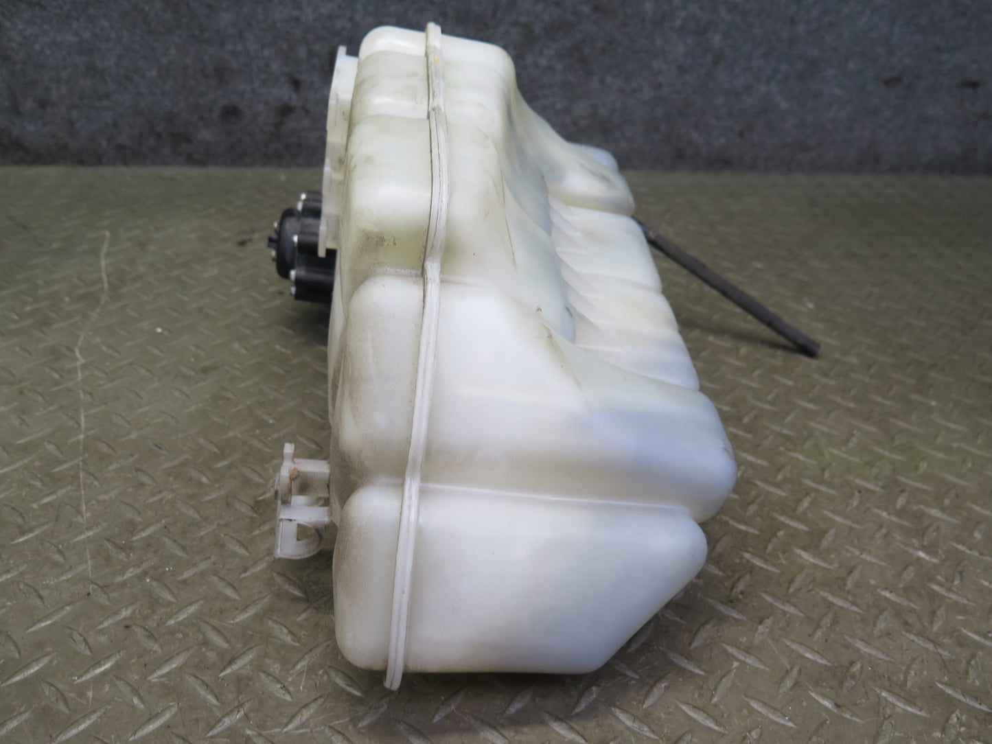 1999-2005 Porsche 911 996 Engine Coolant Expansion Overflow Reservoir Tank