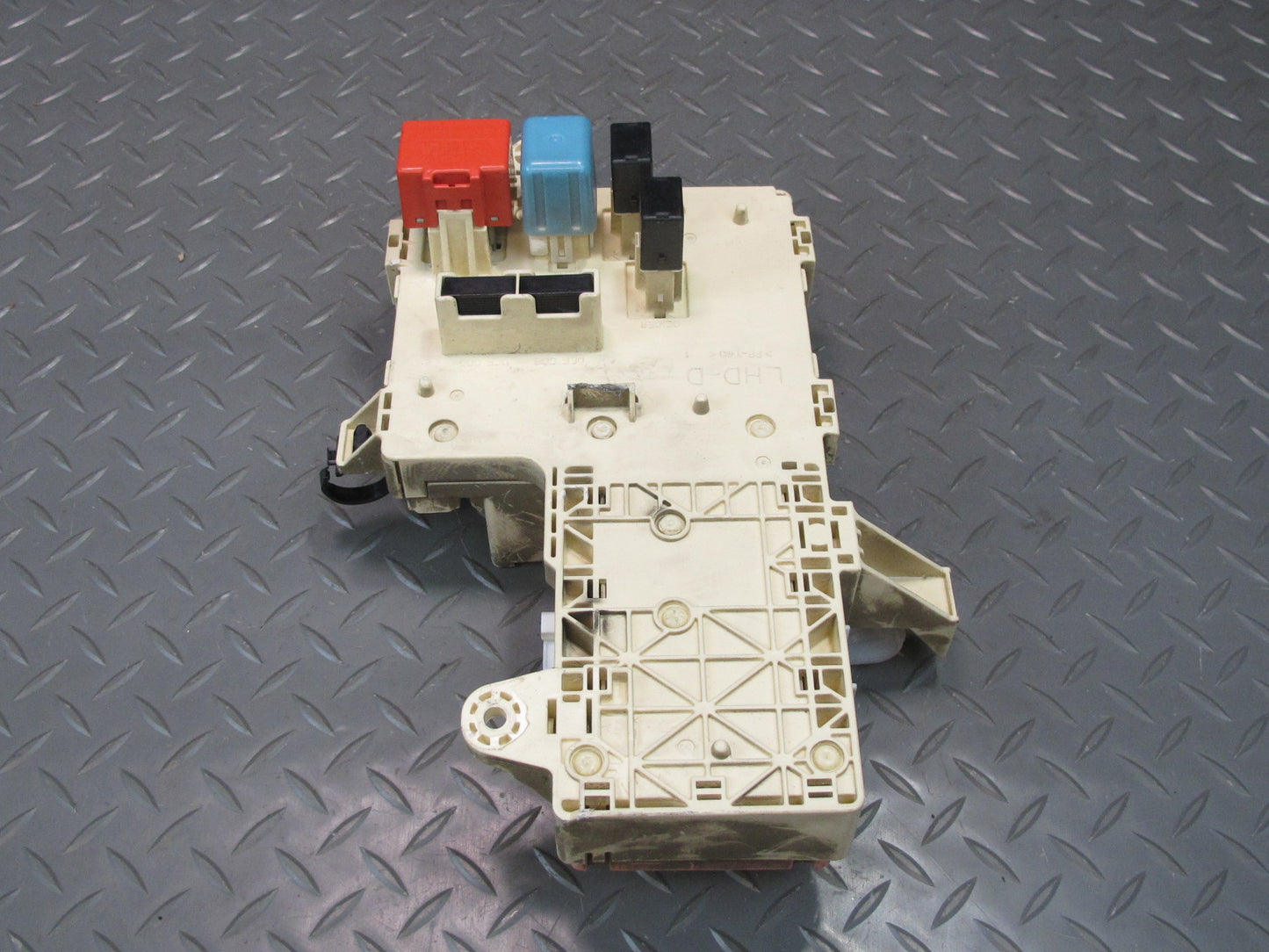 2001 Lexus JCE10L IS300 Left Junction Fuse Relay Box w Network Computer OEM