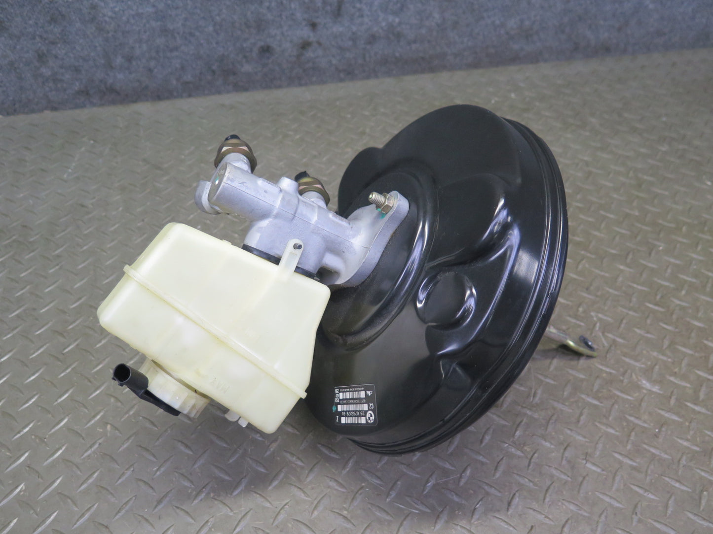 01-06 BMW E46 330ci Brake Master Cylinder Booster Fluid Reservoir 77K Miles OEM