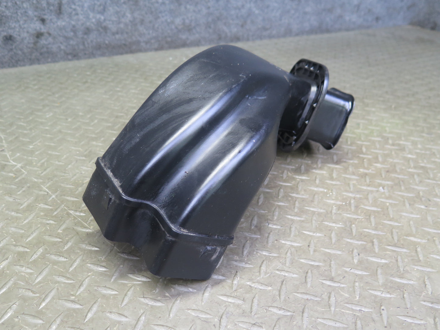 1999-2005 Porsche 911 Carrera 996 Air Intake Duct Tube Hose Line