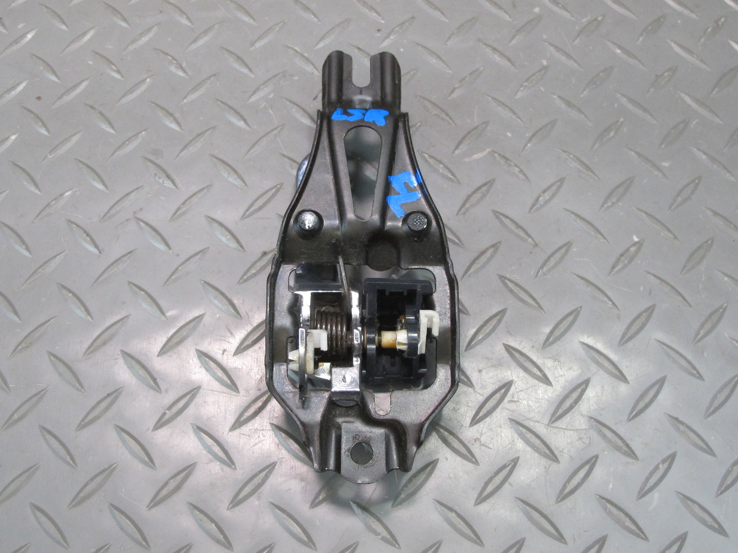 95-00 Lexus UCF20L LS400 Front Left Interior Door Handle OEM