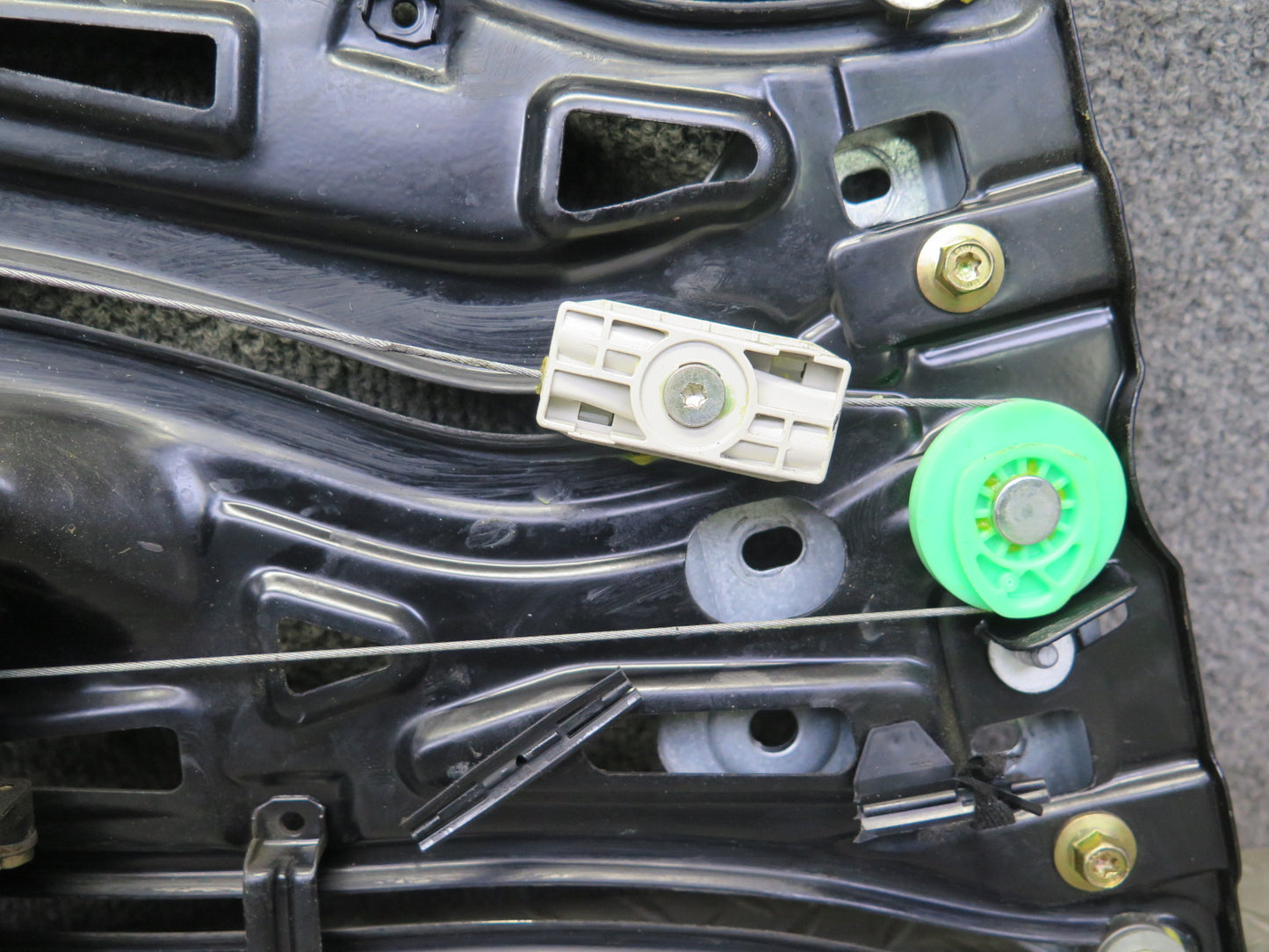 01-06 BMW E46 330ci Convertible Rear Left Quarter Window Regulator w Motor OEM