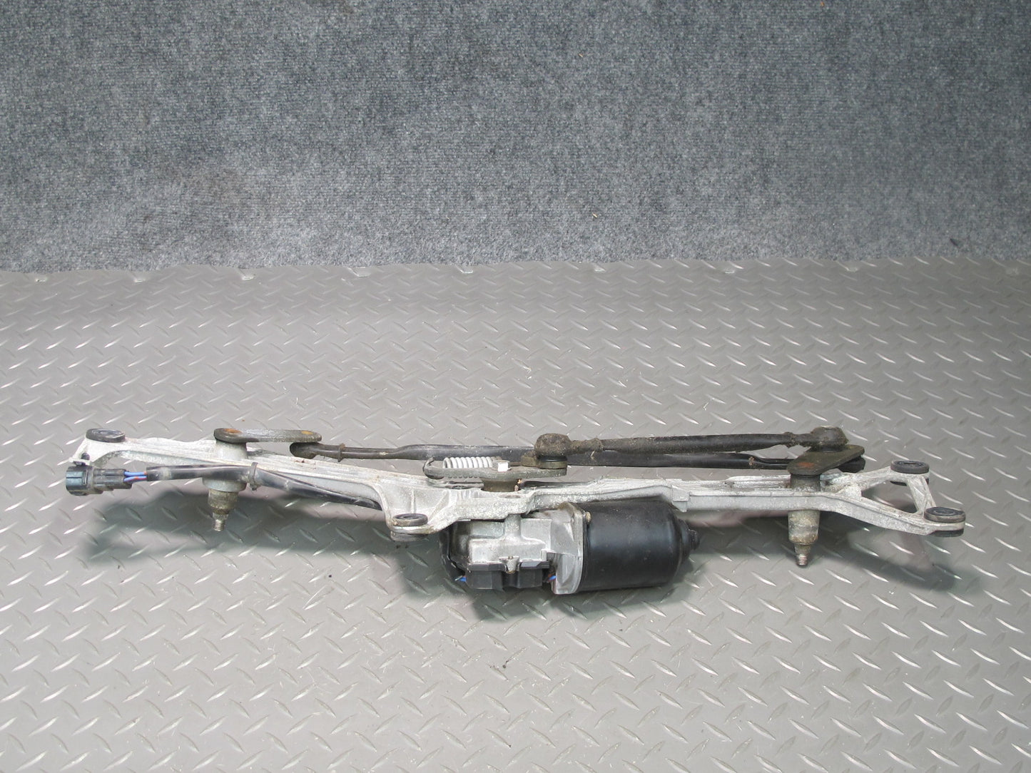 95-00 Lexus UCF20L LS400 Windshield Wiper Transmission Linkage w Motor OEM