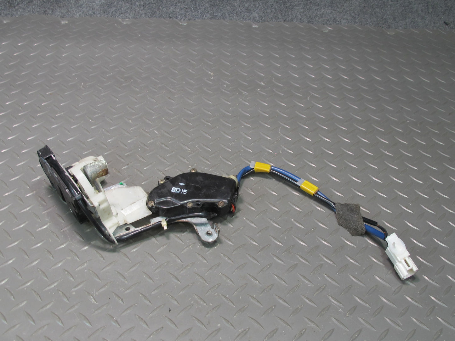 98-00 Lexus UCF20L LS400 Rear Right Door Lock Latch Actuator OEM