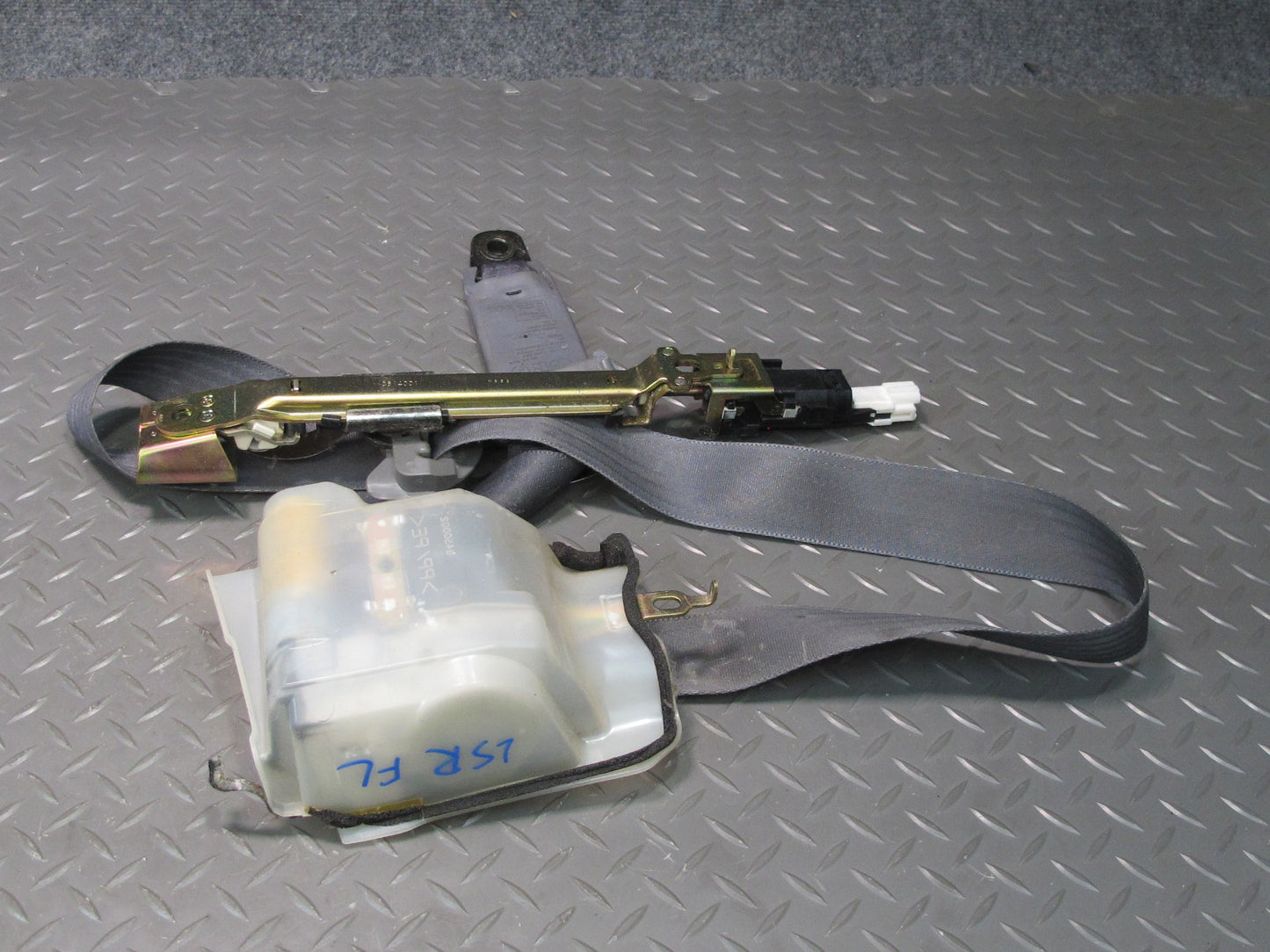 98-00 LEXUS LS400 FRONT RIGHT & LEFT SIDE SEATBELT RETRACTOR SET OEM