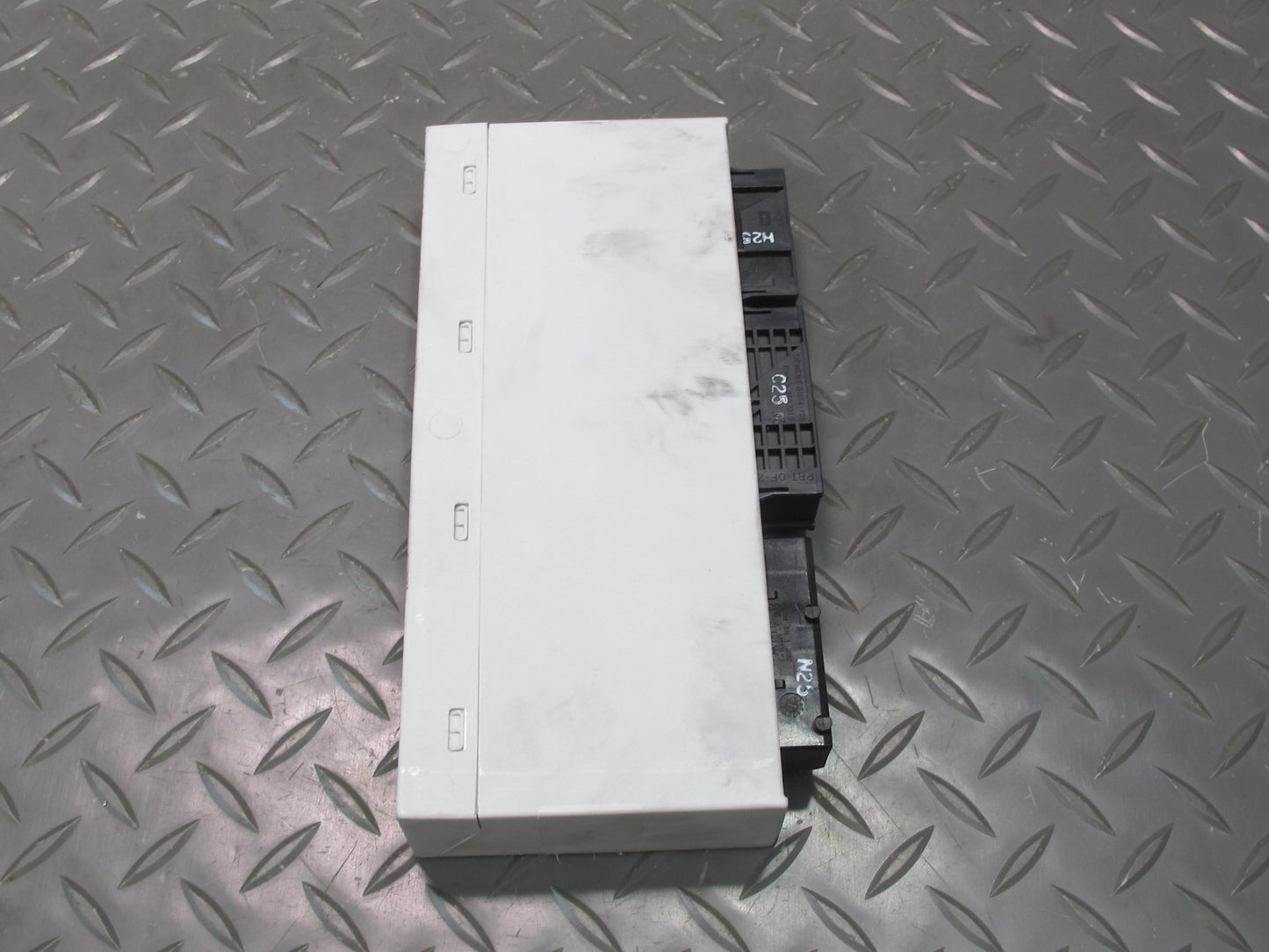 01-06 BMW E46 330ci GM5 High Body Control Module Unit BCM BCU 6907663 OEM