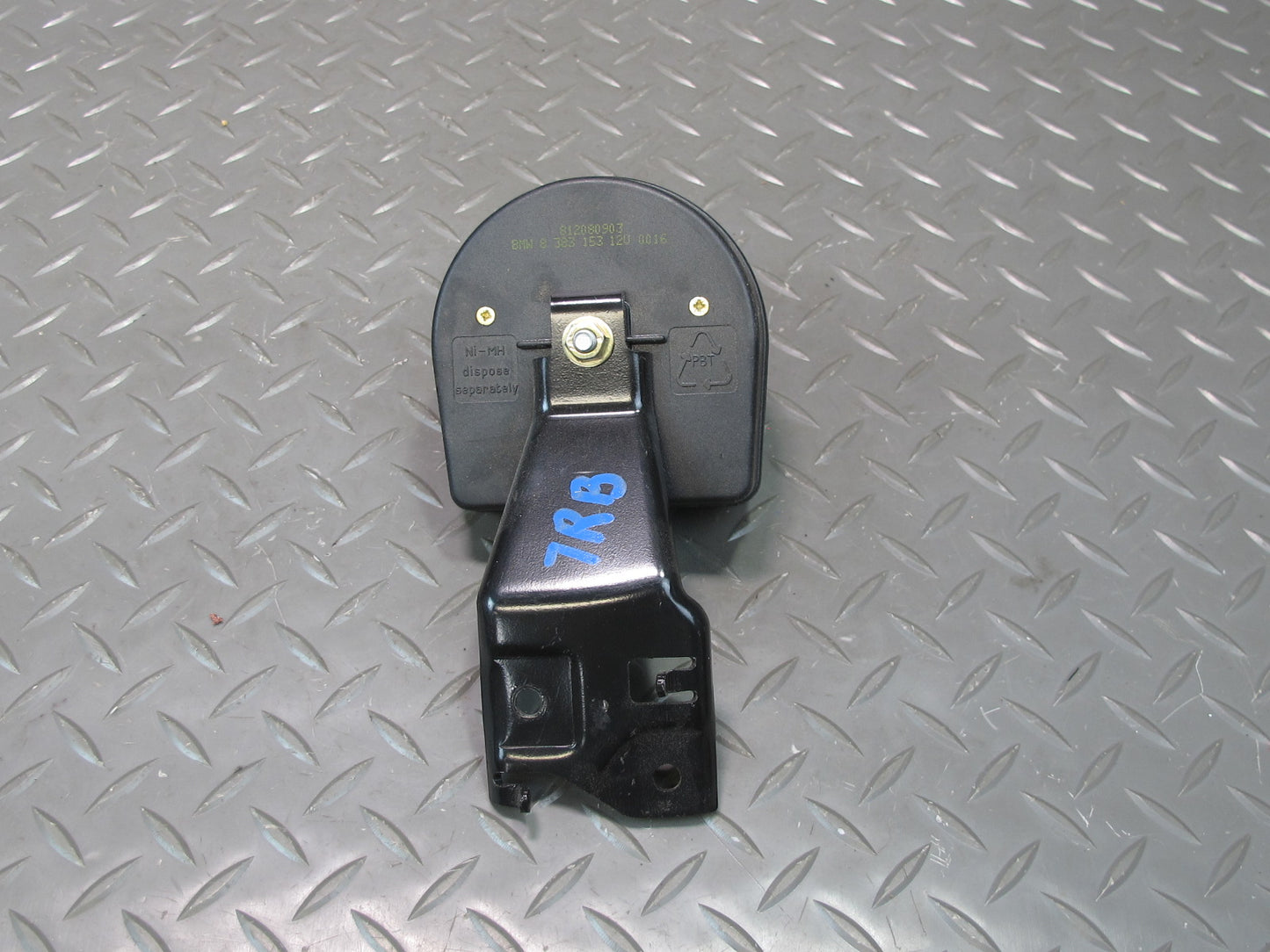 01-06 BMW E46 330ci Anti Theft Alarm Horn Siren w Bracket Mount 8383153 OEM