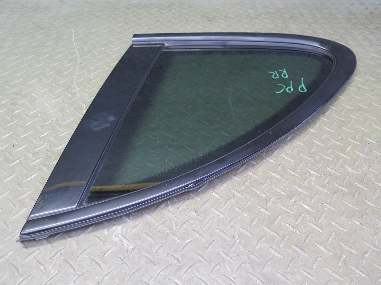 2011-2018 Porsche Cayenne 958 Rear Right Passenger Side Quarter Window Glass