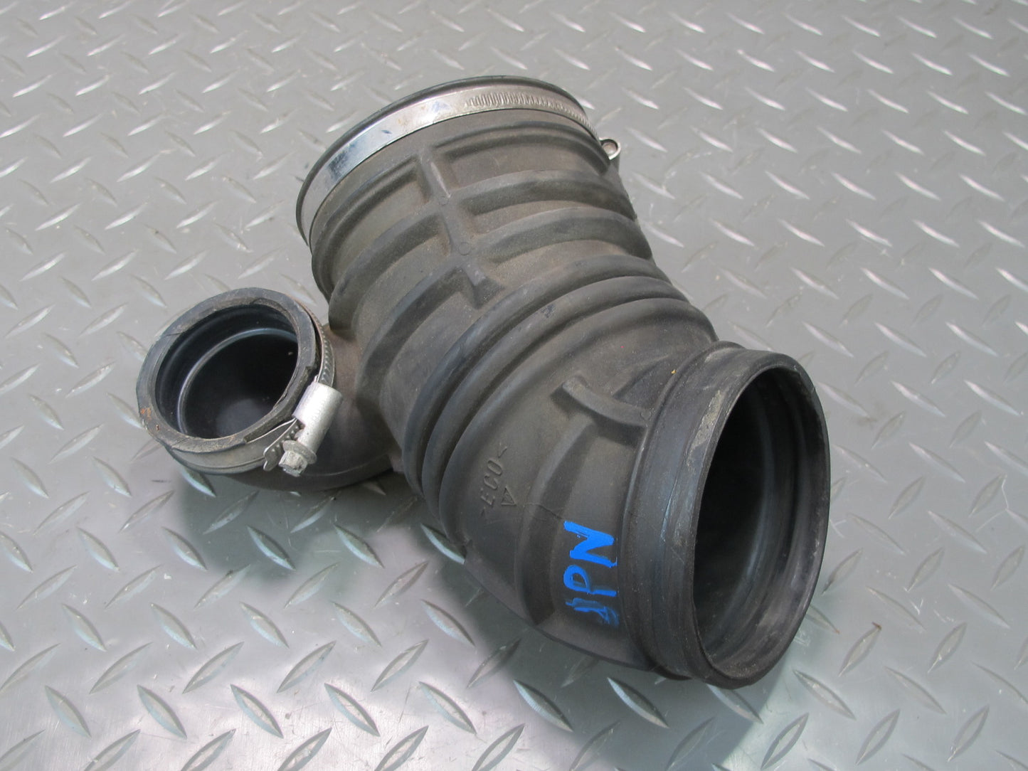 1999-2005 Porsche 911 996 3.6L Air Intake Cleaner Filter Box Duct Tube Pipe