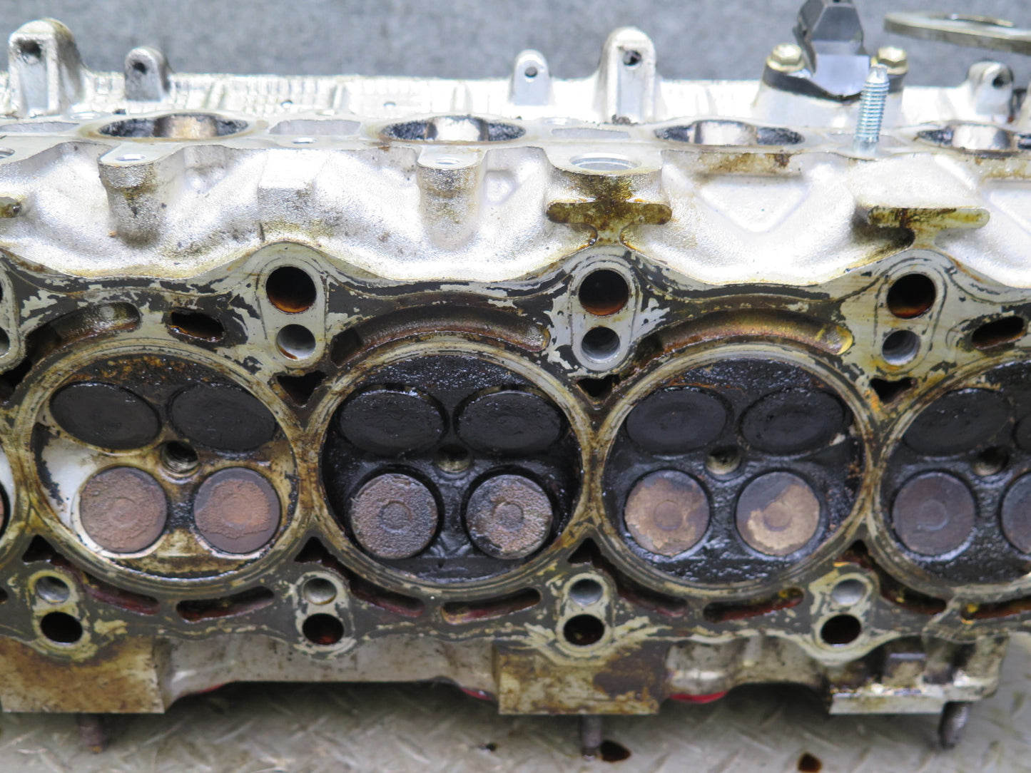 98-99 Lexus GS300 SC300 3.0L 2JZGE Engine Cylinder Head w Camshafts OEM